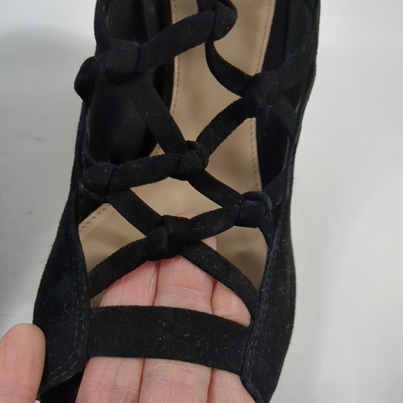 Vince Camuto Women Stesha Black True Suede Sandal Heeled Shoes Size 8.5M - Picture 4 of 7